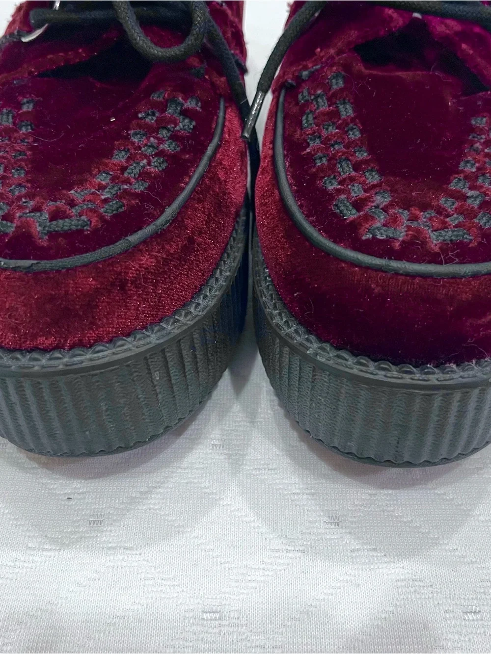 T.U.K. Velvet Creeper Shoes Burgundy Women Size 7 / Men Size 5 Unisex